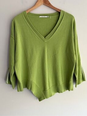 OST  Lime Green Asymmetrical V-Neck Sweater Large